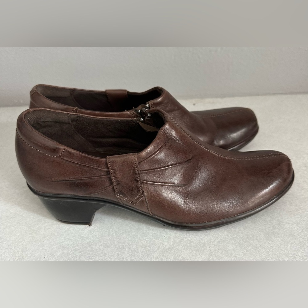 Clarks Women’s Brown Leather Heeled Clogs Booties Shoes Size Zip 7.5